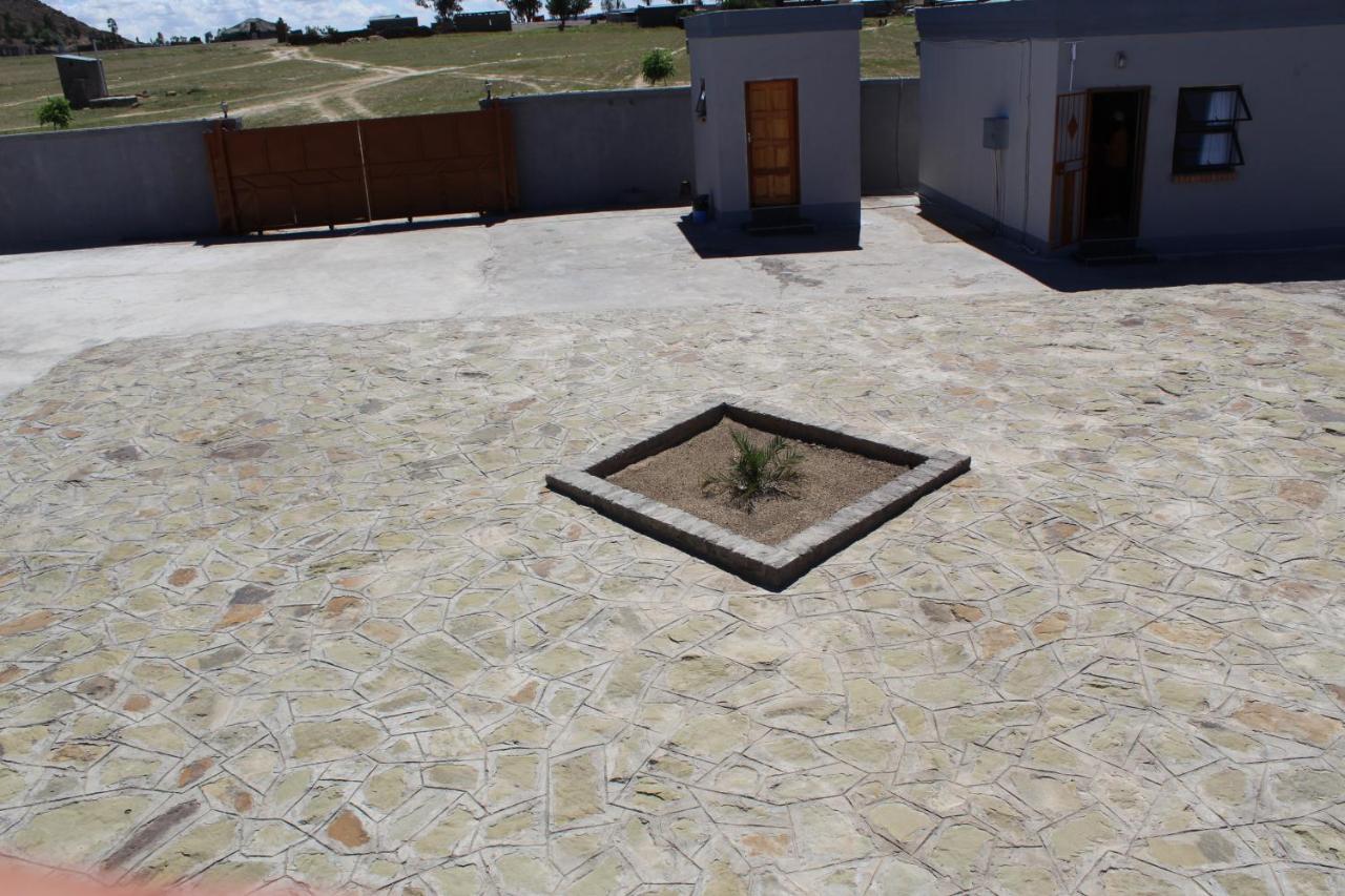 Davilla Guest House Mazenod Exterior photo